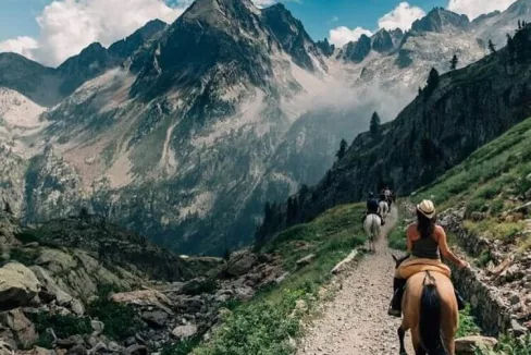 Randonnées et balade a cheval dans le Mercantour et sur la cote d'Azur, Defismed